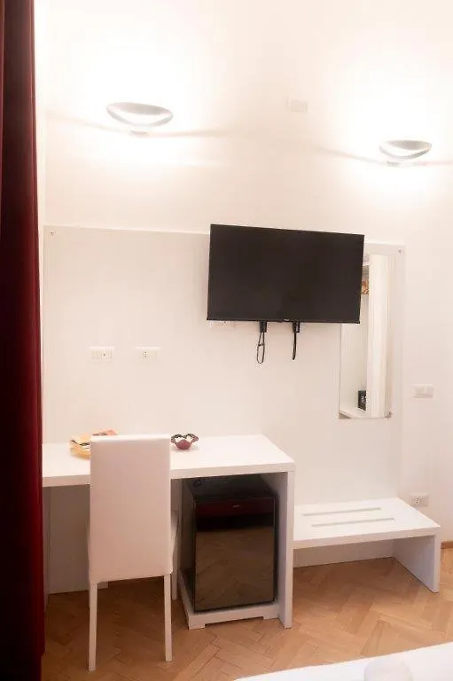 Bed & Breakfast B&B Emma Rho Italy